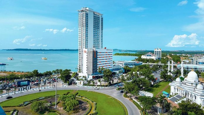Salah satu hotel yang dekat dengan pelabuhan Batam Centre